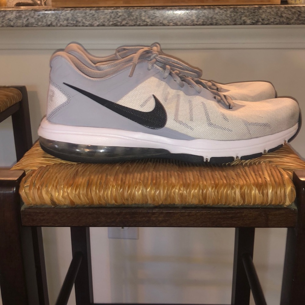 Nike Tennis Shoes